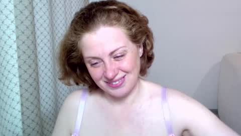 Snapshot of theladysblush chatting on 11/20/25, 09:09 Ella online show from 11/20/25, 09:09