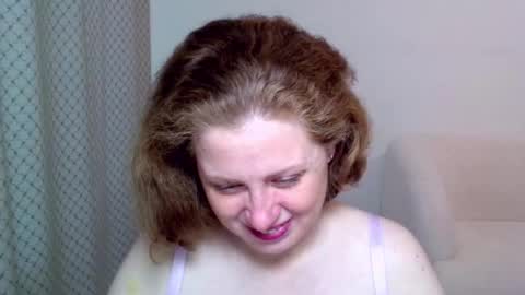 Snapshot of theladysblush chatting on 12/15/25, 08:07 Ella online show from 12/15/25, 08:07