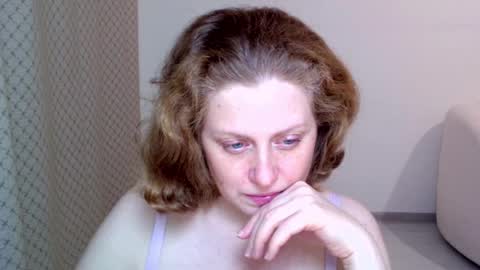 Ella online show from 01/17/26, 06:44