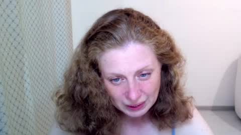 Ella online show from 07/18/26, 06:34