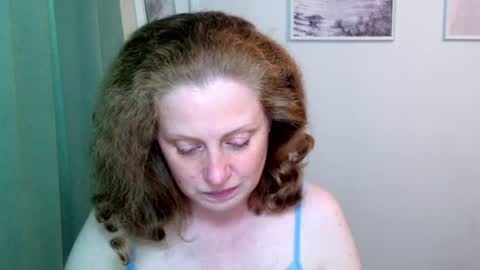 Ella online show from 07/26/26, 08:21