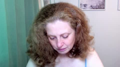 Ella online show from 07/29/26, 05:49
