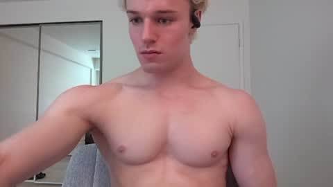 Snapshot of thelevimeyers chatting on 07/19/26, 12:47 thelevimeyers online show from 07/19/26, 12:47