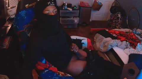 Snapshot of thelewdgamer chatting on 12/18/25, 09:48 thelewdgamer online show from 12/18/25, 09:48