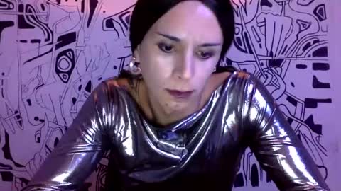 Snapshot of thematryoshka chatting on 01/12/25, 06:17 Lucy Lucy online show from 01/12/25, 06:17