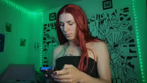 Snapshot of thematryoshka chatting on 10/22/25, 02:34 Lucy Lucy online show from 10/22/25, 02:34