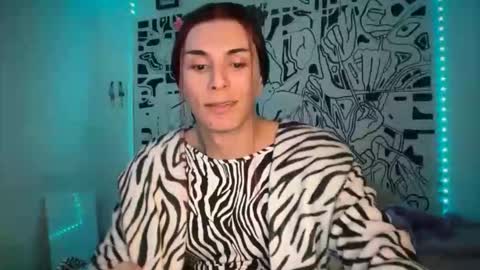 Snapshot of thematryoshka chatting on 12/05/25, 08:38 Lucy Lucy online show from 12/05/25, 08:38