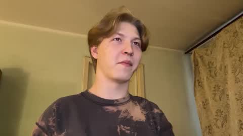 Snapshot of themikesever chatting on 09/28/25, 01:22 Sever online show from 09/28/25, 01:22