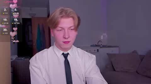 Snapshot of themikesever chatting on 11/13/25, 10:47 Sever online show from 11/13/25, 10:47