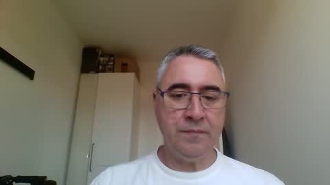 Snapshot of themohican chatting on 04/04/26, 08:01 Themohican online show from 04/04/26, 08:01