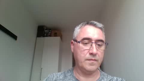 Snapshot of themohican chatting on 04/11/26, 03:27 Themohican online show from 04/11/26, 03:27