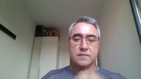 Snapshot of themohican chatting on 04/25/26, 01:41 Themohican online show from 04/25/26, 01:41
