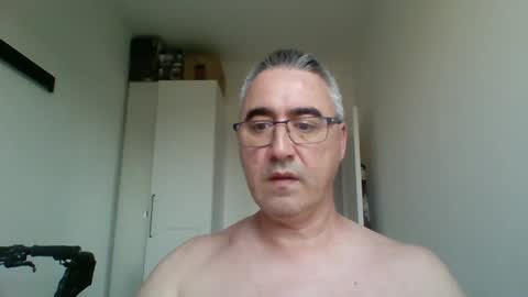 Snapshot of themohican chatting on 05/28/26, 03:53 Themohican online show from 05/28/26, 03:53
