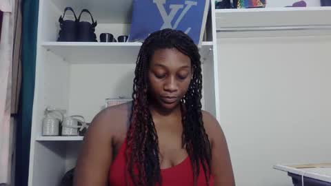 Snapshot of thenaturalgoddess chatting on 12/03/25, 05:00 TheNaturalGoddess online show from 12/03/25, 05:00