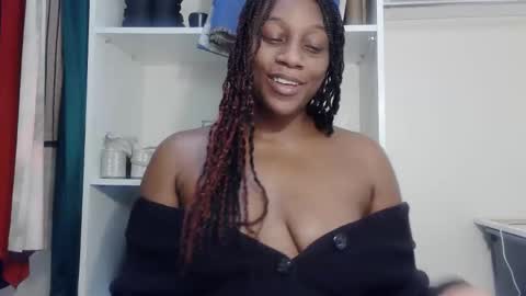 Snapshot of thenaturalgoddess chatting on 12/04/25, 05:43 TheNaturalGoddess online show from 12/04/25, 05:43