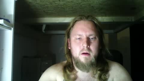 Snapshot of thenewdude1992 chatting on 12/20/24, 11:26 thenewdude1992 online show from 12/20/24, 11:26