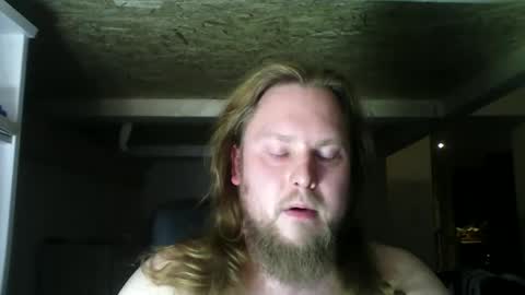 Snapshot of thenewdude1992 chatting on 02/27/25, 05:47 thenewdude1992 online show from 02/27/25, 05:47