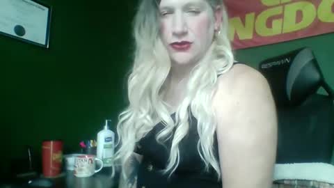 Nikki CD online show from 02/12/25, 08:29