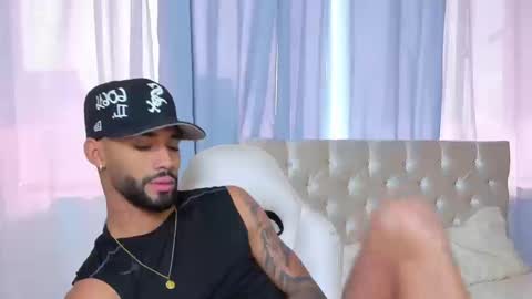 Theo Sky online show from 09/18/25, 02:08