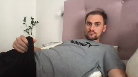 theonetojerkwith online show from 09/27/25, 07:35