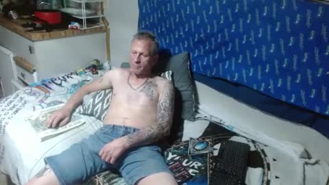 Snapshot of theoneyouwant2fuck chatting on 03/08/25, 06:54 theoneyouwanttwofuck online show from 03/08/25, 06:54