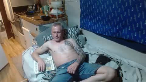 Snapshot of theoneyouwant2fuck chatting on 03/09/25, 03:54 theoneyouwanttwofuck online show from 03/09/25, 03:54