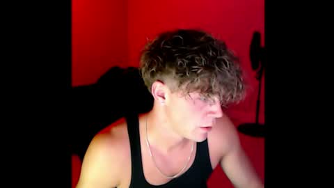 Snapshot of theonlylogan chatting on 06/24/26, 01:59 Logann online show from 06/24/26, 01:59