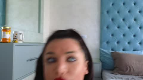 Snapshot of theowonder chatting on 01/14/25, 12:45 Theowonder online show from 01/14/25, 12:45