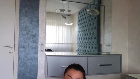 Snapshot of theowonder chatting on 01/15/25, 12:47 Theowonder online show from 01/15/25, 12:47