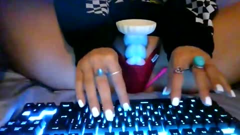 the peach princess  online show from 06/10/26, 03:00