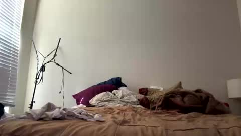 Snapshot of theperfectbbd chatting on 09/21/25, 04:41 theperfectbbd online show from 09/21/25, 04:41