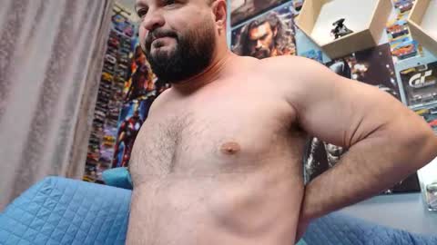 Chris online show from 12/03/25, 05:04