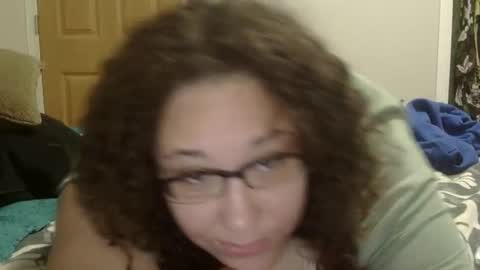 Snapshot of theplayfulbbw chatting on 11/17/25, 03:23 Amelia online show from 11/17/25, 03:23