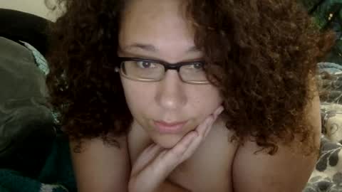 Amelia online show from 05/17/26, 12:19