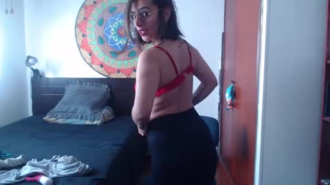 Snapshot of thepowerpuffgirl_99 chatting on 01/19/25, 03:10 Amy online show from 01/19/25, 03:10