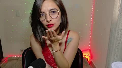 Snapshot of thepowerpuffgirl_99 chatting on 02/25/25, 02:44 Amy online show from 02/25/25, 02:44