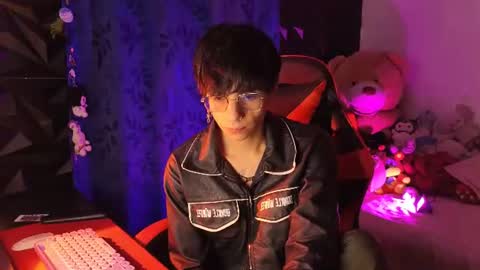 Snapshot of theprince_red chatting on 06/15/26, 10:45 Matt independent model online show from 06/15/26, 10:45