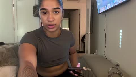 Snapshot of theprincessisinhere chatting on 06/14/26, 01:47 Maddy online show from 06/14/26, 01:47