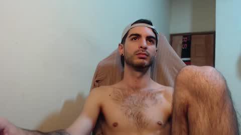 Snapshot of therazhanen chatting on 10/15/25, 06:02 Santiago Enrique online show from 10/15/25, 06:02