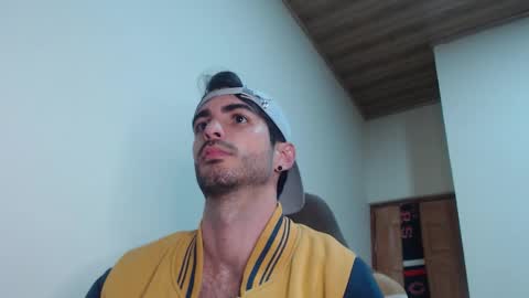 Santiago Enrique online show from 01/15/26, 04:28