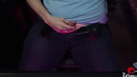 Snapshot of therealbumbles chatting on 09/15/25, 10:59 Bumbles or B online show from 09/15/25, 10:59