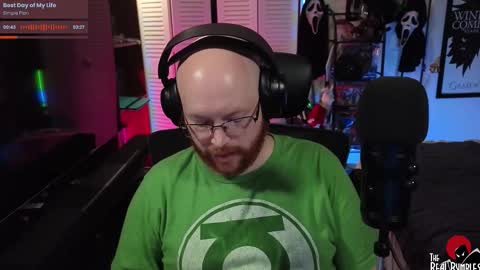 Snapshot of therealbumbles chatting on 11/17/25, 06:46 Bumbles or B online show from 11/17/25, 06:46