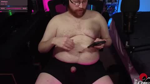 Snapshot of therealbumbles chatting on 11/29/25, 08:28 Bumbles or B online show from 11/29/25, 08:28