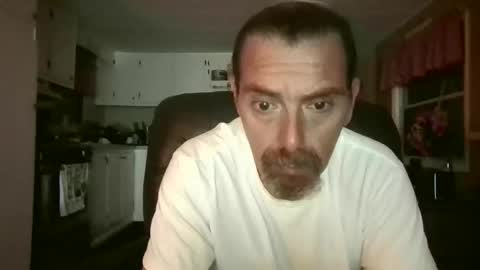 Snapshot of therealbxtruth4010 chatting on 06/10/26, 05:28 therealbxtruth4010 online show from 06/10/26, 05:28