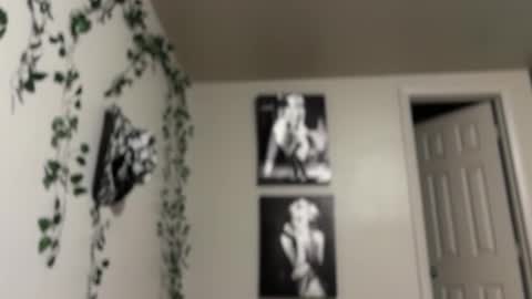 Snapshot of therealferrarii chatting on 05/04/26, 02:18 therealferrarii online show from 05/04/26, 02:18