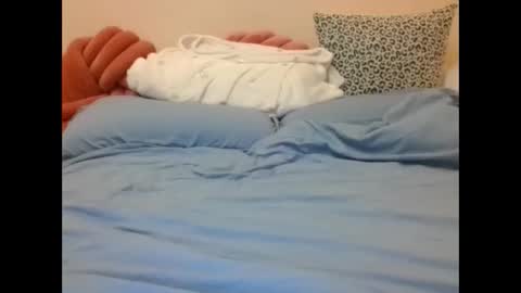 Bunny online show from 10/29/25, 05:47