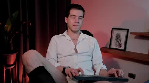     4th  online show from 02/26/25, 12:05