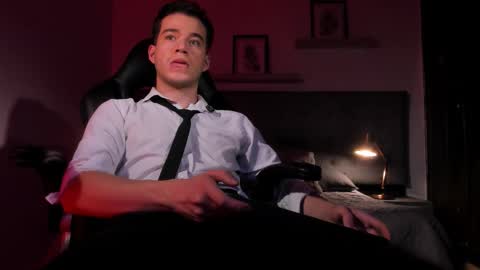     4th  online show from 10/25/25, 06:02