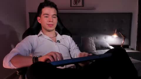     4th  online show from 10/29/25, 04:53