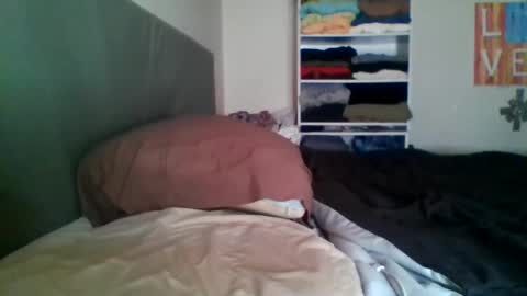 Snapshot of therealprimitive chatting on 09/08/25, 04:17 therealprimitive online show from 09/08/25, 04:17